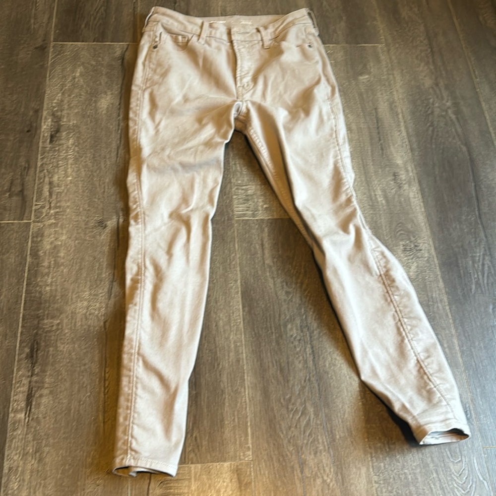Old navy rockstar super skinny jeans size 6 petite